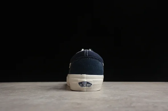 Vans Style 36 Suede VN0A3DZ3RFL 