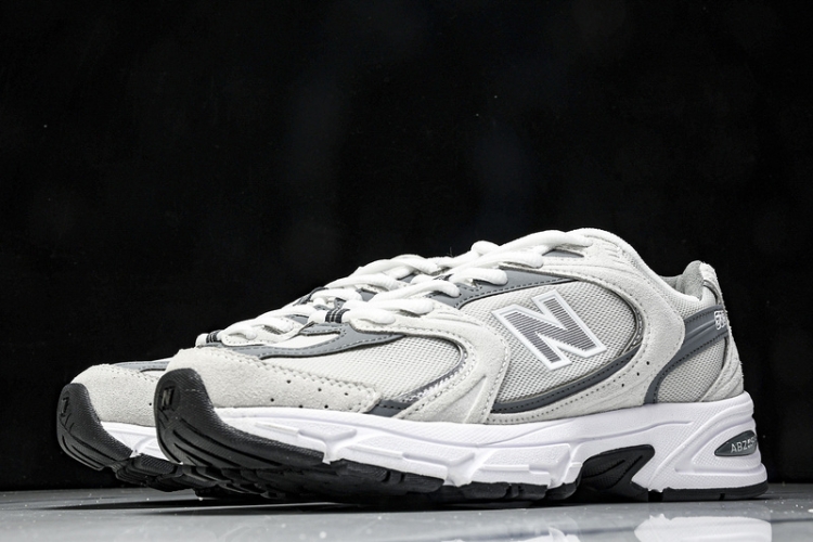  New Balance 530 MR530CB