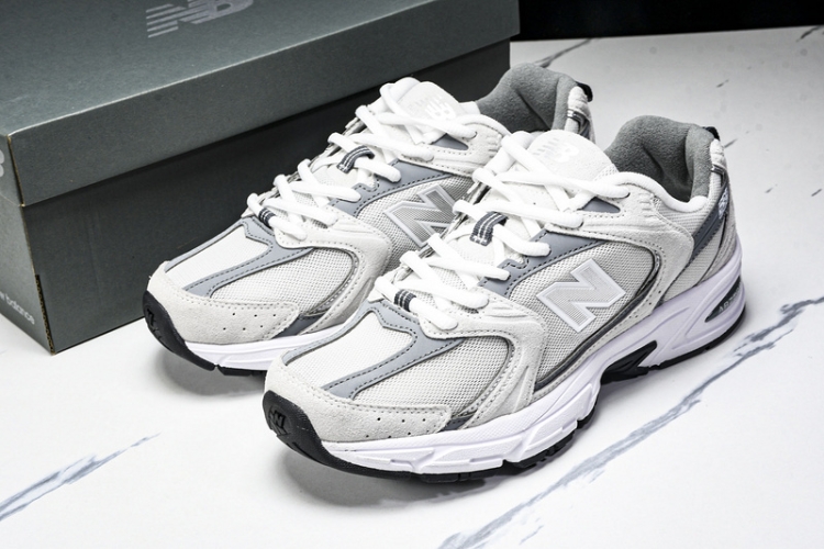  New Balance 530 MR530CB