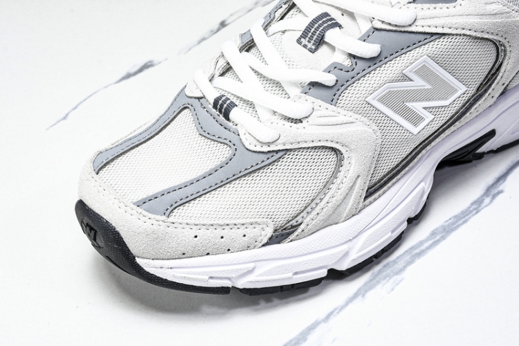  New Balance 530 MR530CB