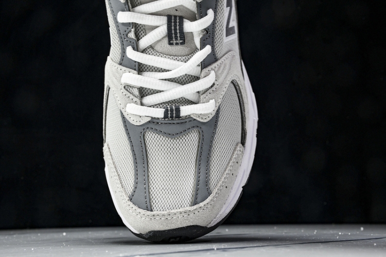  New Balance 530 MR530CB