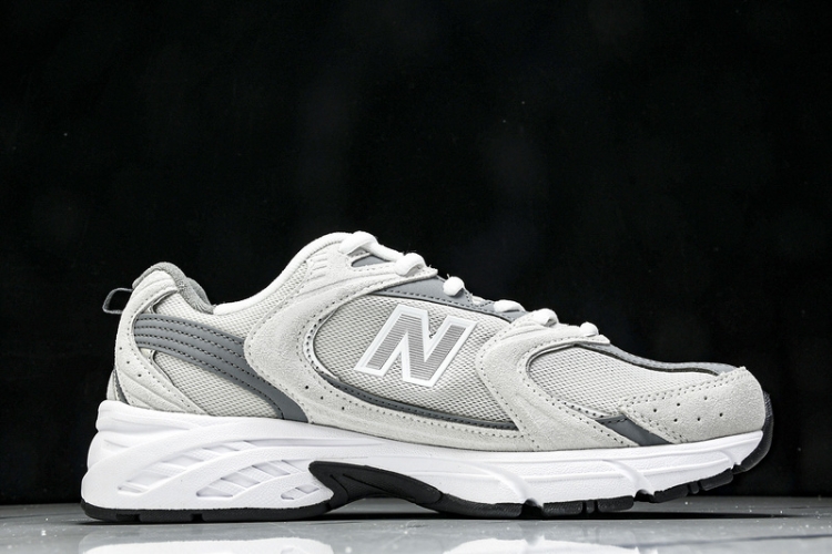  New Balance 530 MR530CB