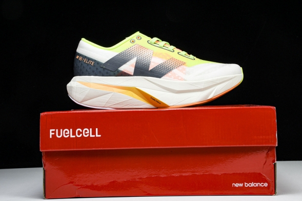 New Balance FuelCell Rebel V4 MRCELLA4 