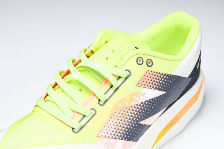  New Balance FuelCell Rebel V4 MRCELLA4