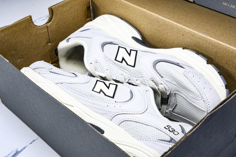  New Balance 530 MR530DG