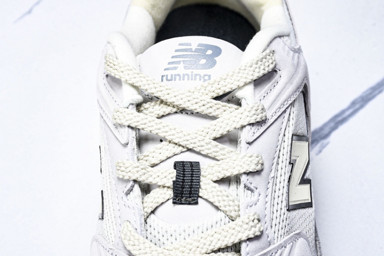  New Balance 530 MR530DG