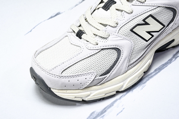  New Balance 530 MR530DG