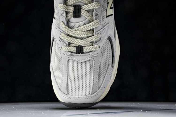  New Balance 530 MR530DG