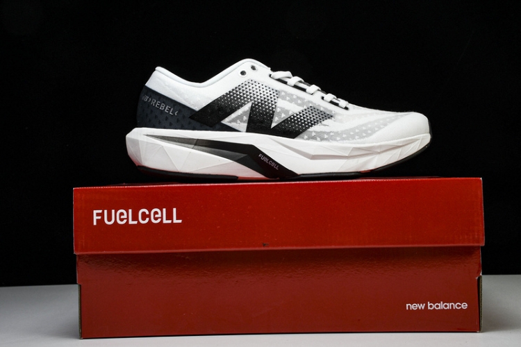  New Balance FuelCell Rebel V4 MRCELK4 