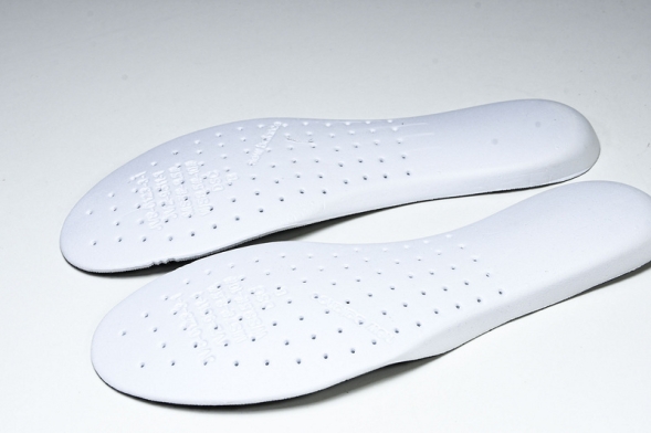 New Balance FuelCell Rebel V4 MRCELK4  