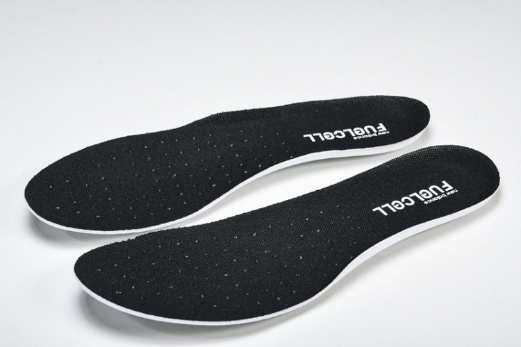  New Balance FuelCell Rebel V4 MRCELK4 