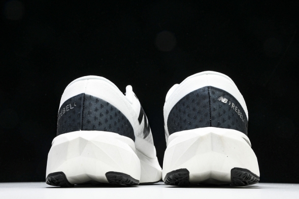 New Balance FuelCell Rebel V4 MRCELK4  