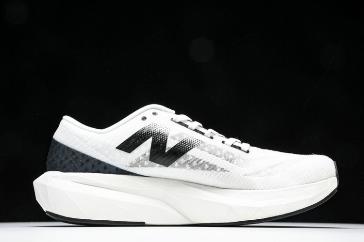 New Balance FuelCell Rebel V4 MRCELK4 