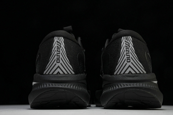 Mizuno Astro Plus D1GH240101 