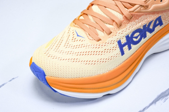 HOKA Bondi 8 1123202 IMON 