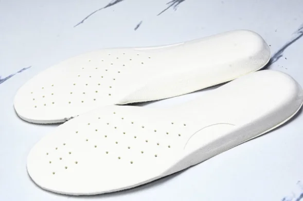 Hoka Rincon 4 1155131 WWH 