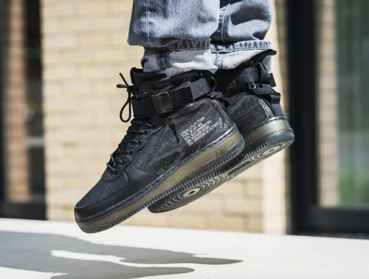 Nike SF Air Force 1 Mid QS AA7345-001