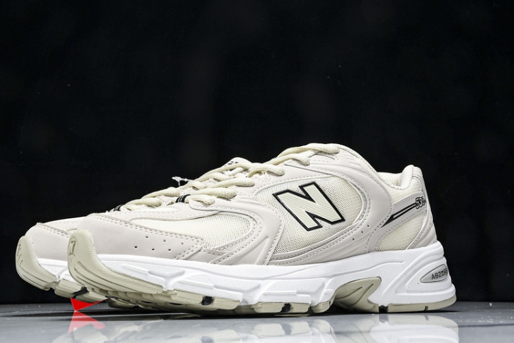  New Balance 530 MR530SH