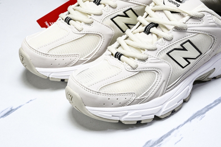  New Balance 530 MR530SH