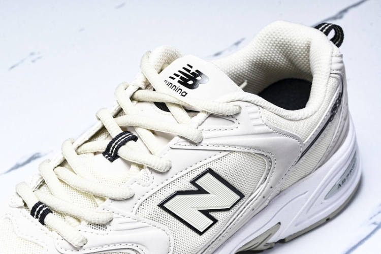  New Balance 530 MR530SH