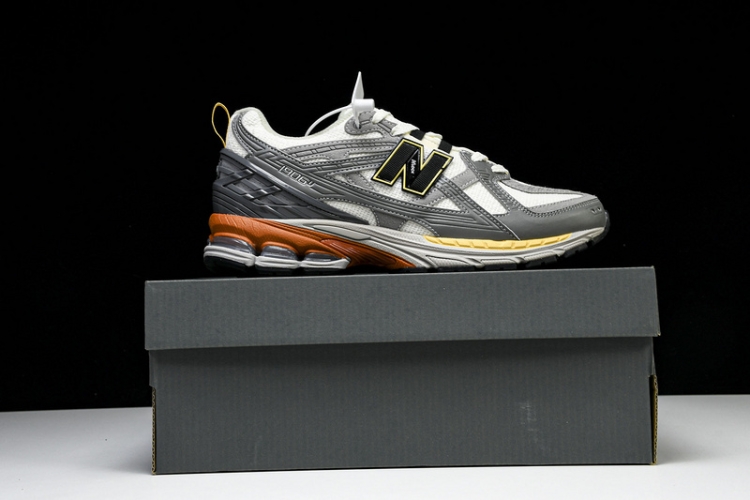  New Balance 1906 M1906NG1