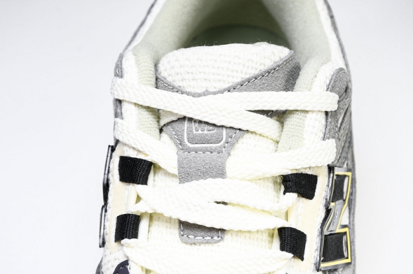 New Balance 1906 M1906NG1 