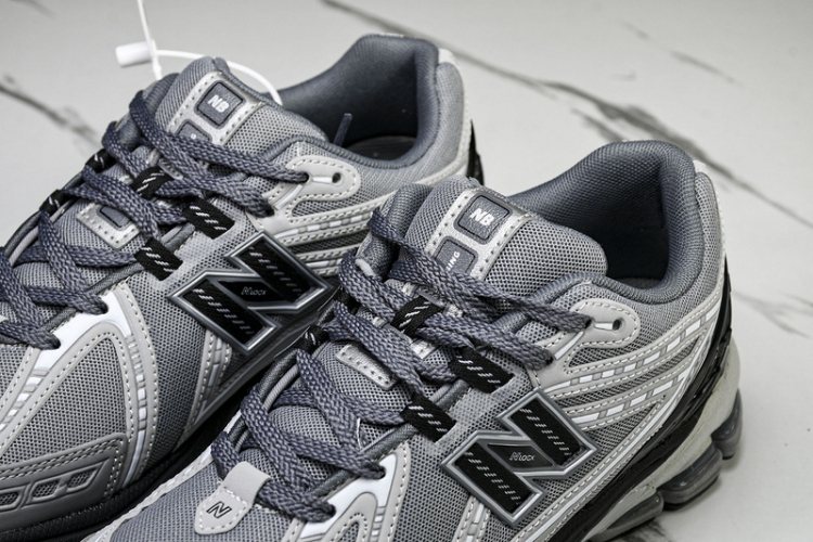 New Balance 1906 M1906RLG 
