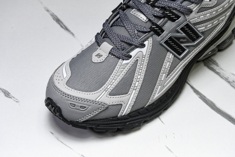  New Balance 1906 M1906RLG 