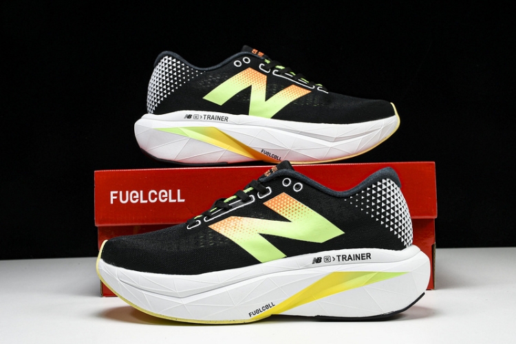  New Balance FuelCell Rebel V4 MFCXLL3