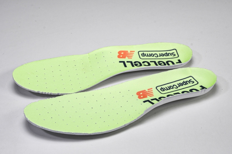  New Balance FuelCell Rebel V4 MFCXLL3