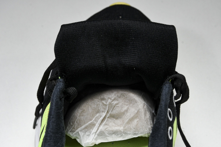  New Balance FuelCell Rebel V4 MFCXLL3