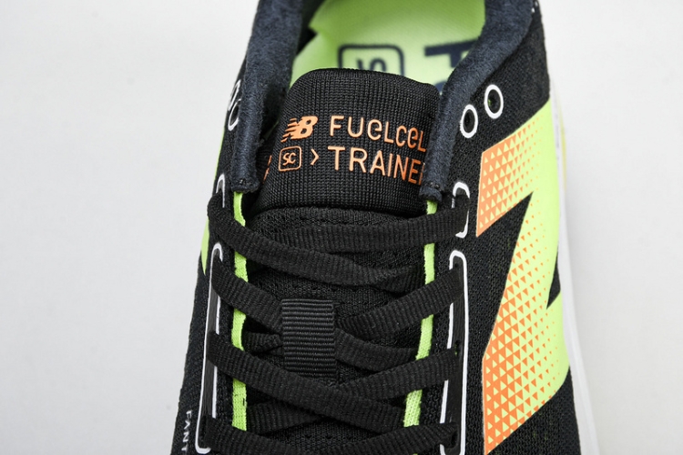 New Balance FuelCell Rebel V4 MFCXLL3