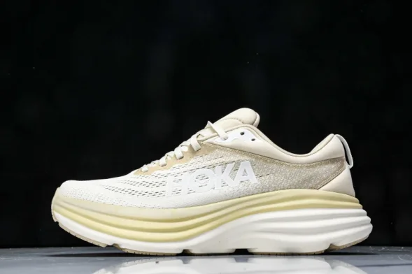 HOKA Bondi 8 1123202 SSEG 