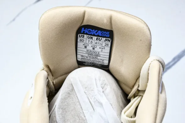 HOKA Bondi 8 1123202 SSEG 
