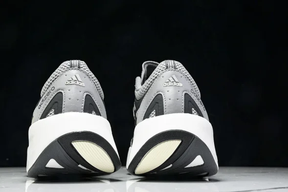 Adidas Adizero Aruku 