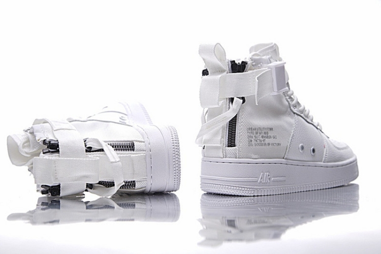 Nike SF Air Force 1 Utility Mid QS