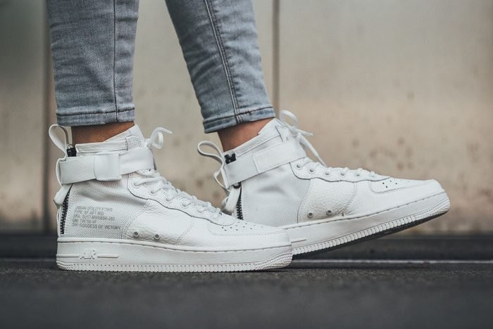 Nike SF Air Force 1 Utility Mid QS