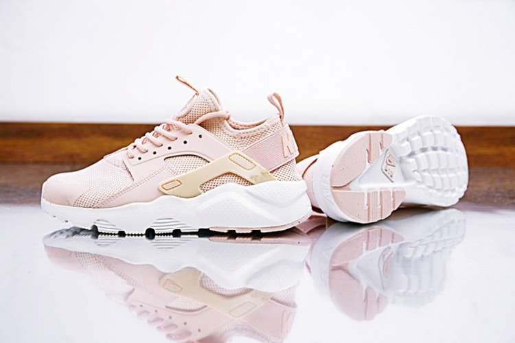 NIKE AIR HUARACHE RUN ULTRA ID 833147-801