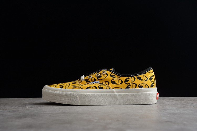 Vans X MOONEYES Authentic 44 DX VN0A5KX4AVQ