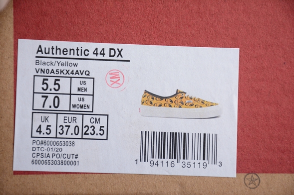 Vans X MOONEYES Authentic 44 DX VN0A5KX4AVQ 