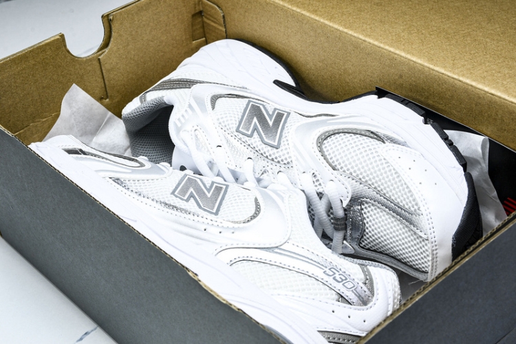  New Balance 530 MR530AD