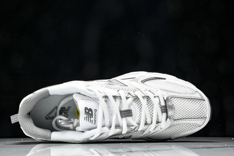  New Balance 530 MR530AD