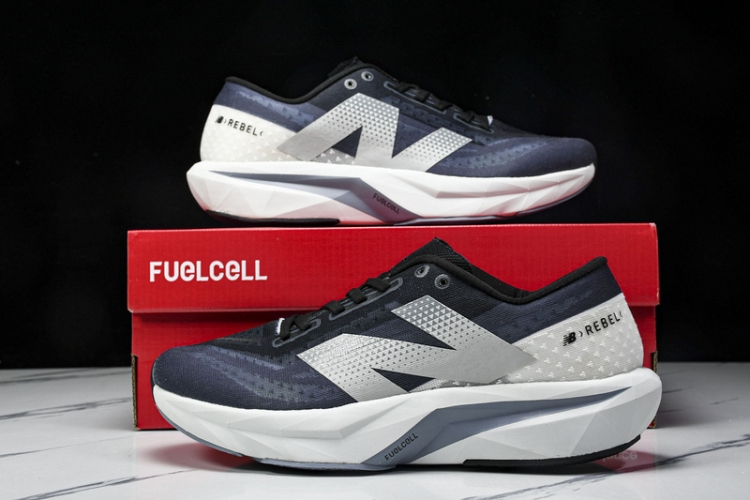  New Balance FuelCell Rebel V4 MFCXLK4