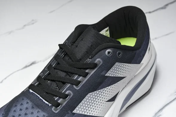 New Balance FuelCell Rebel V4 MFCXLK4 