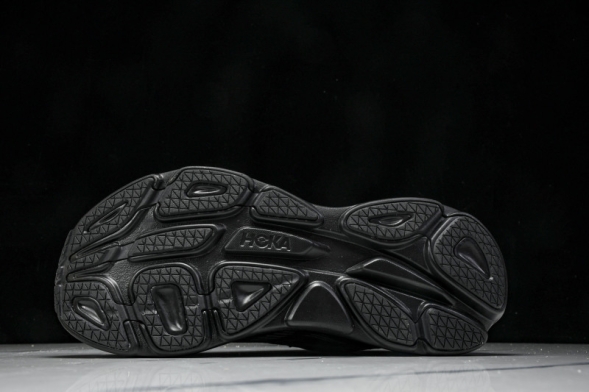 HOKA Bondi 8 1155391 BBLC 