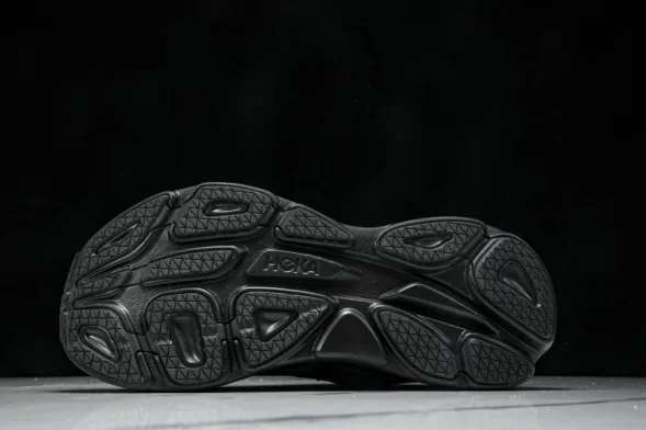 HOKA Bondi 8 1155391 BBLC 