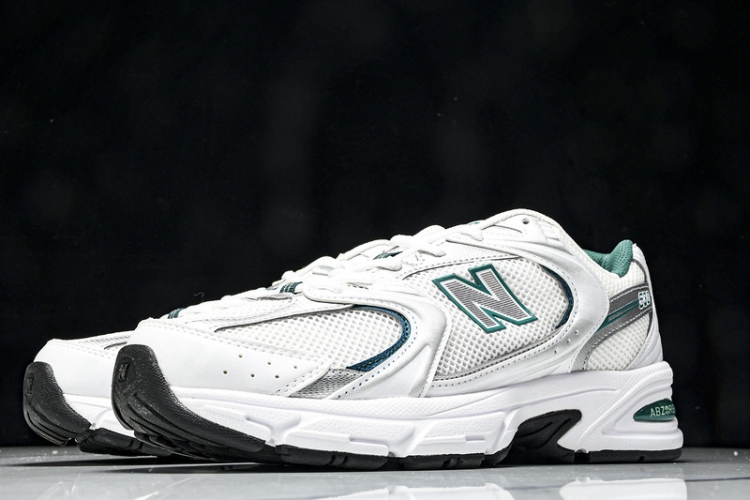  New Balance 530 MR530AB