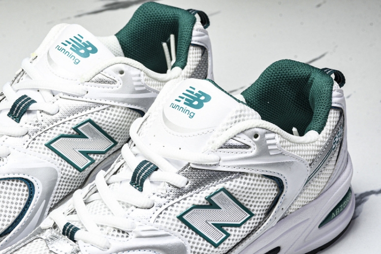  New Balance 530 MR530AB