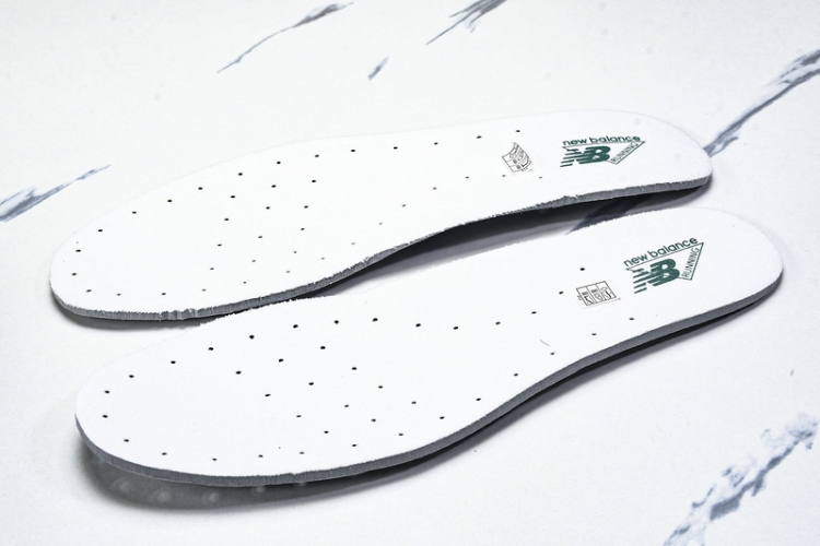  New Balance 530 MR530AB
