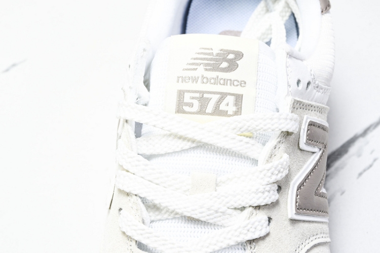  New Balance 574 U574ESC